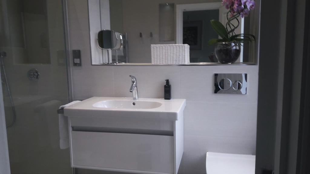 Coast B&B Bexhill-on-Sea Екстер'єр фото